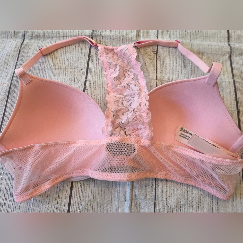 Victoria's Secret Size 34B Pink Front Close Push Up Bra. In great Pre-owned cond - Picture 4 of 6